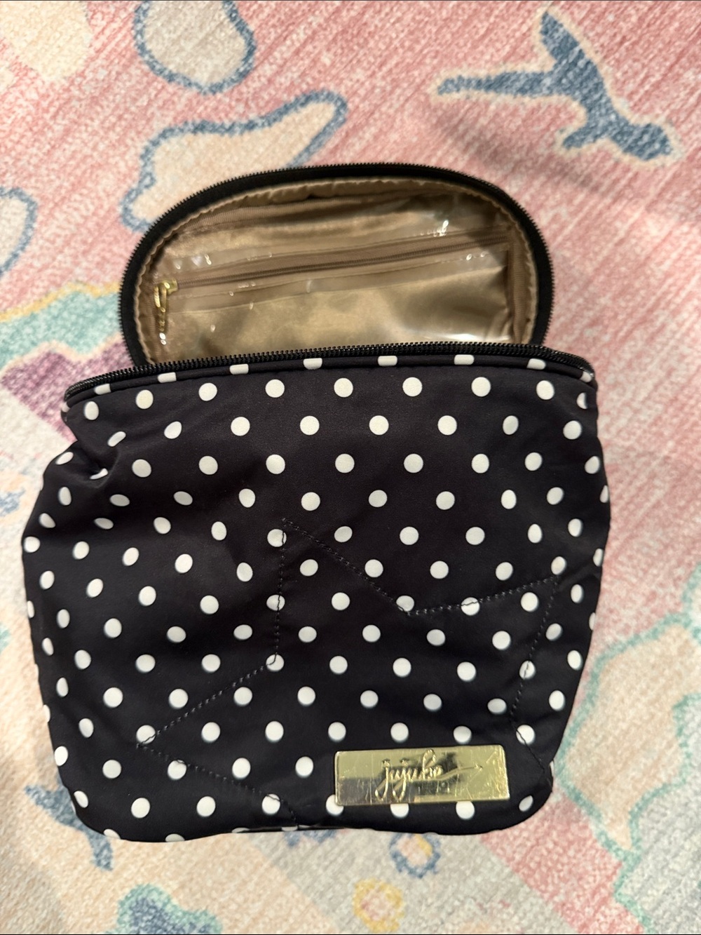 Ju-Ju-Be Black with White Polka Dots insulated bottle Case